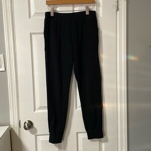 Uniqlo Cuffed Joggers (L - waist 30-32; Hip 40-42)